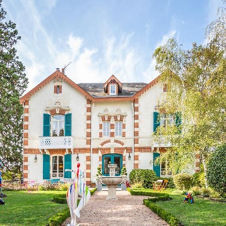 L'Oustal Bed and Breakfast Μπουρζ Εξωτερικό φωτογραφία