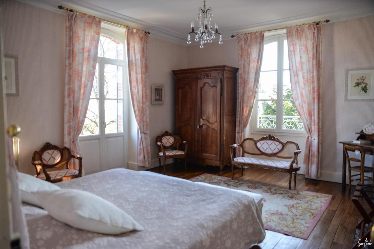L'Oustal Bed and Breakfast Μπουρζ Εξωτερικό φωτογραφία